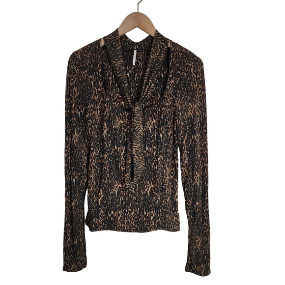 Free People Tops - Free People Blouse Top Women's Medium Animal Print‎ Long Sleeve